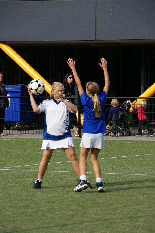 2009-09-26-10.08.11 Korfbal D3-D2_638x960.jpg